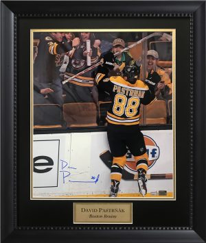 David Pastrnak Autograph Photo Slapshot 11x14 - New England Picture