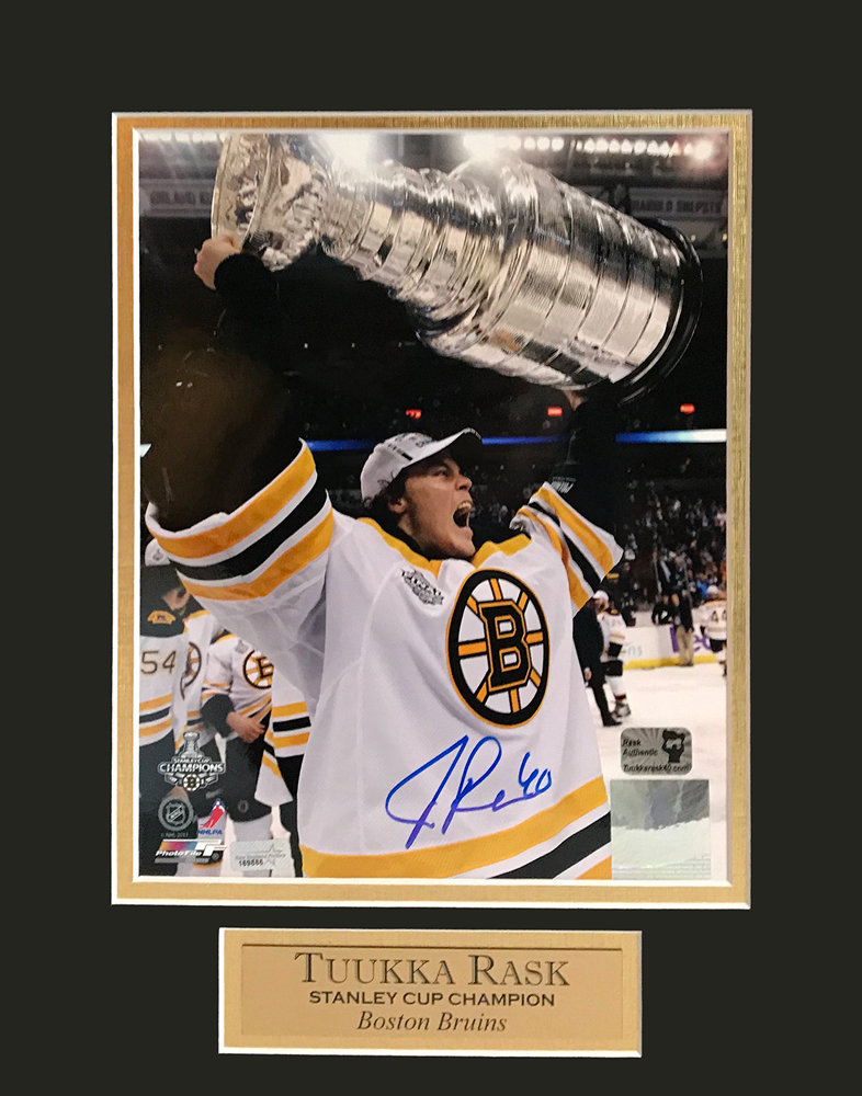 Zdeno Chara 2011 Stanley Cup Boston Bruins Autographed Framed Hockey Photo