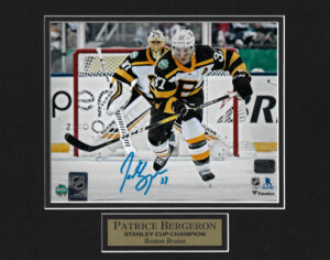 Patrice Bergeron Signed / Autographed Career Stats 16x20 Photo